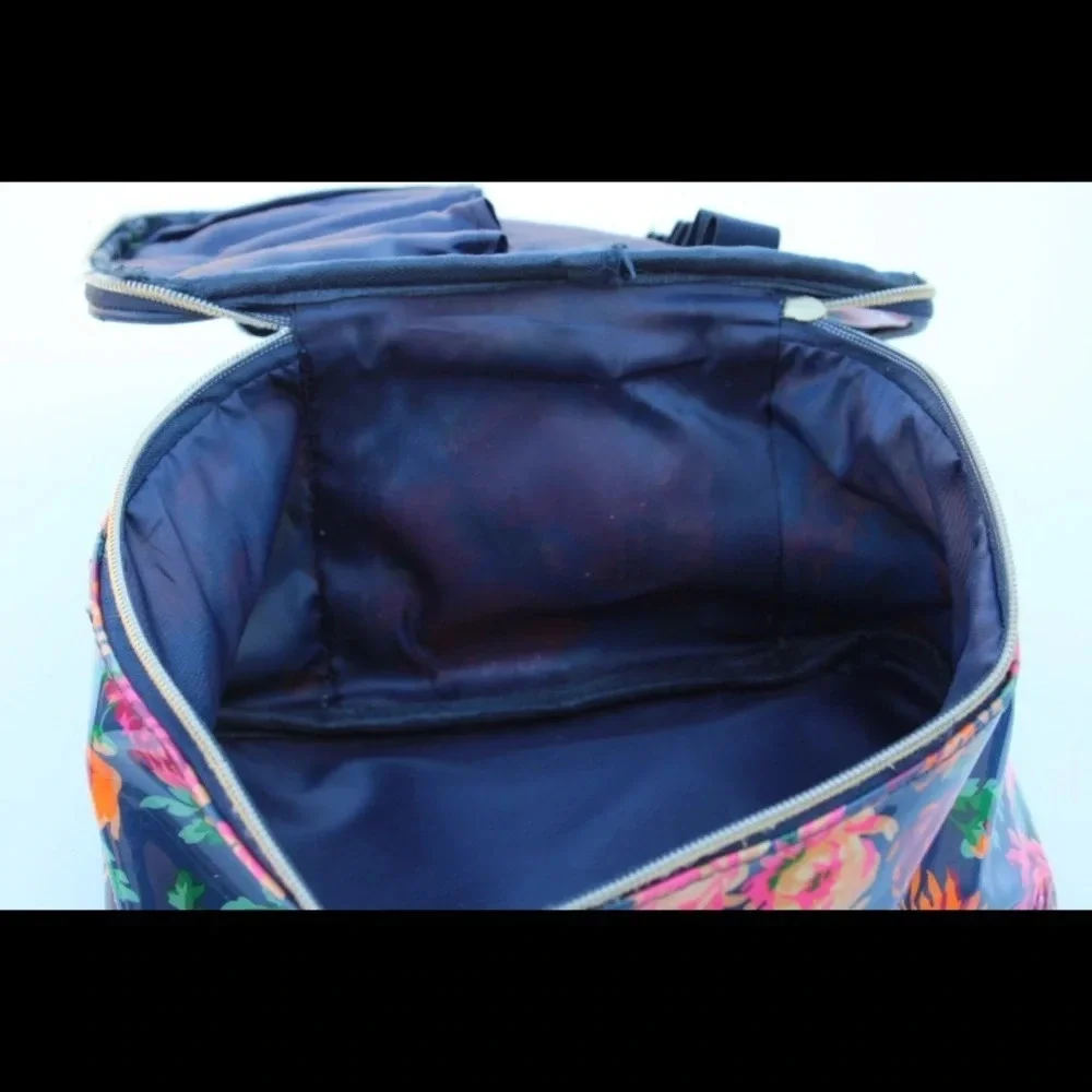 Isaac Mizrahi cosmetic bag